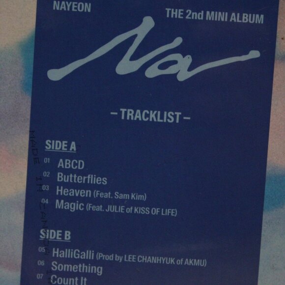 Nayeon NA THE 2nd MINI ALBUM Blue Haze Vinyl Limited Edition Target Exclusive - Picture 6 of 7